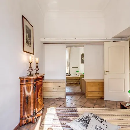 Corso Vittorio 315 With Balcony *